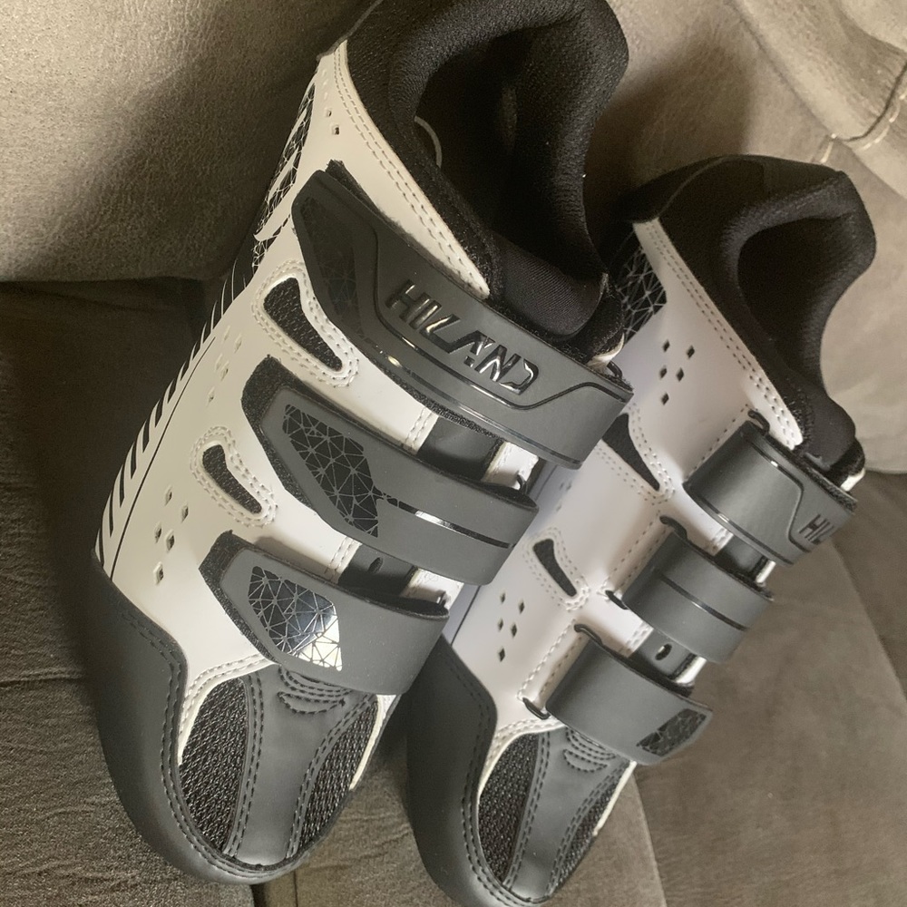 Hiland clipless shoe